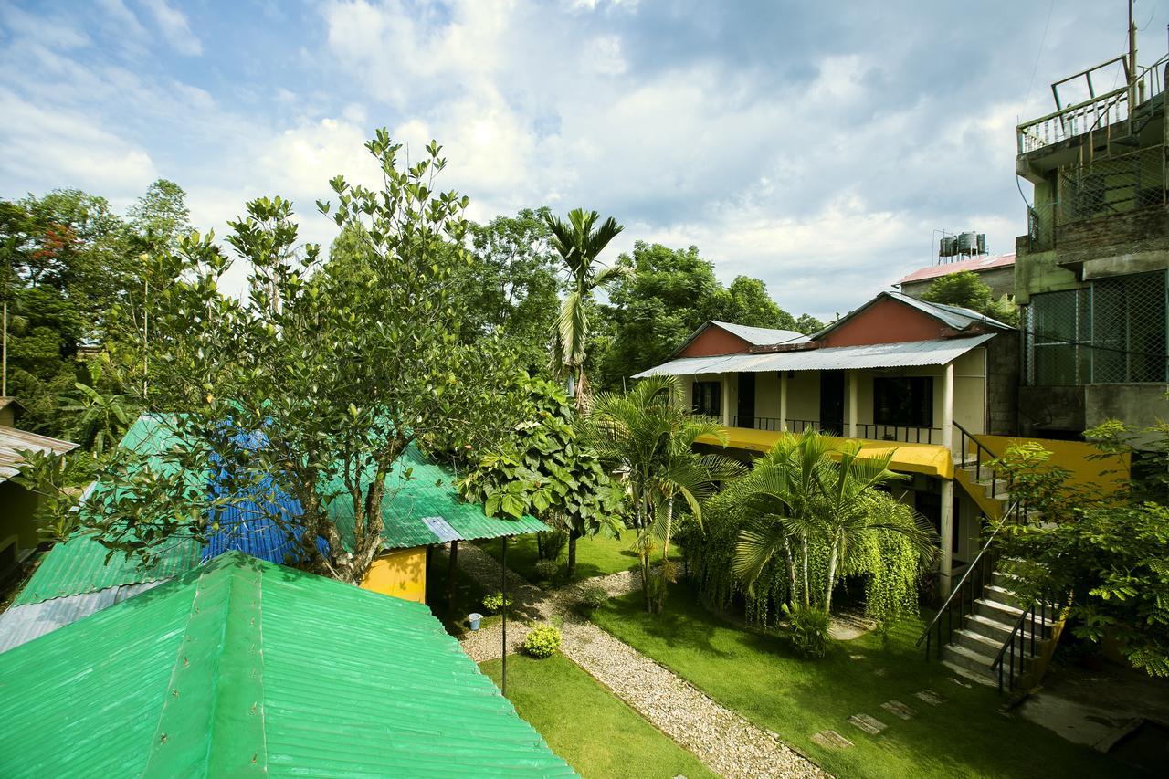 Sauraha Nana Hotel Εξωτερικό φωτογραφία