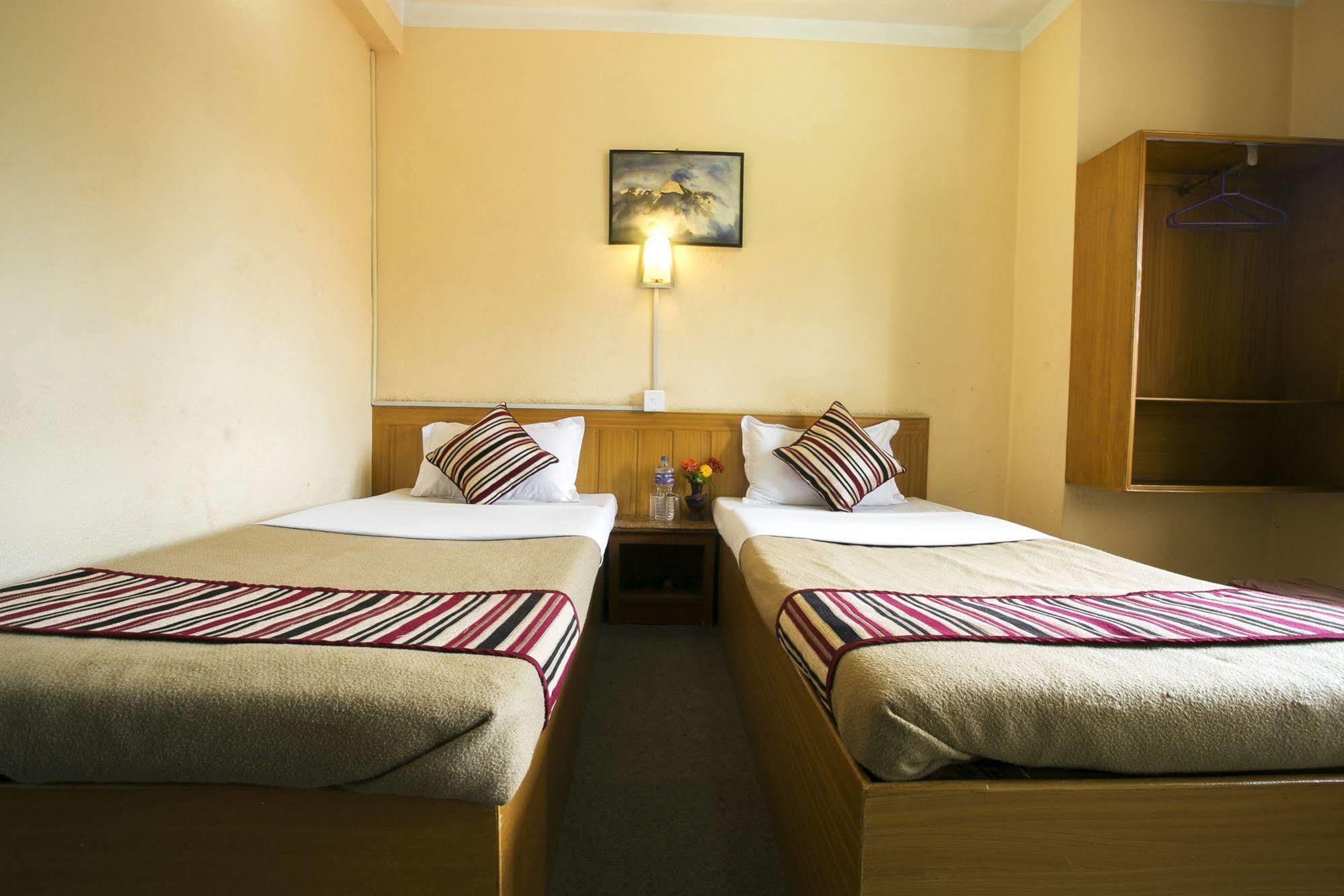 Sauraha Nana Hotel Εξωτερικό φωτογραφία