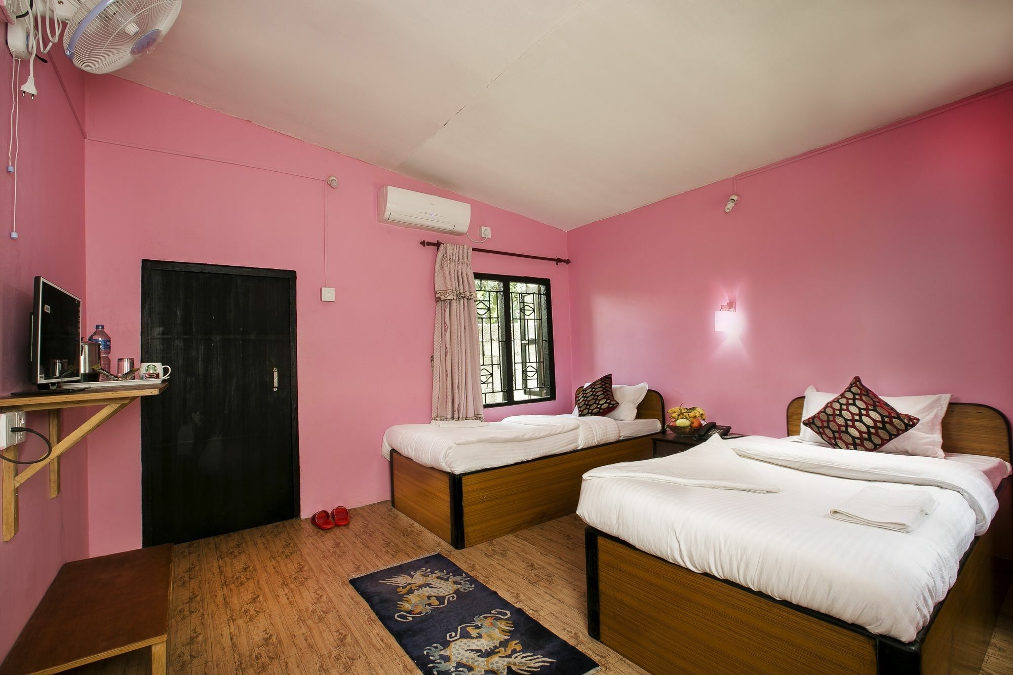 Sauraha Nana Hotel Εξωτερικό φωτογραφία